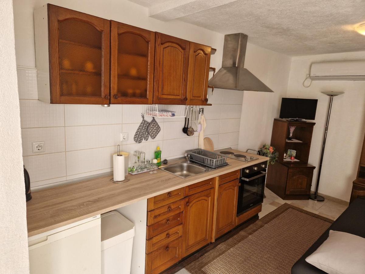 Apartmani Igercic Stinica Exterior foto